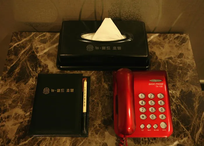 Hotel New World 3*